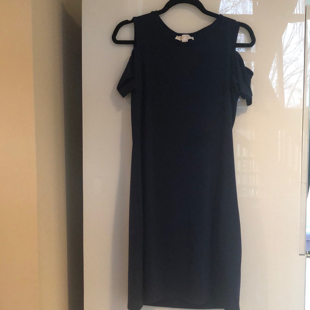 MICHAEL MICHAEL KORS- spring,summer,fall. Have in 2 colors. Selling separately M